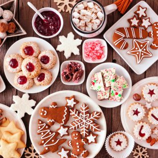 Thumbnail: 7 Holiday Desserts Around the World