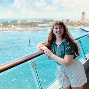 Thumbnail: A Teen Who’s Cruised 50 Times Gives Her Best Tips