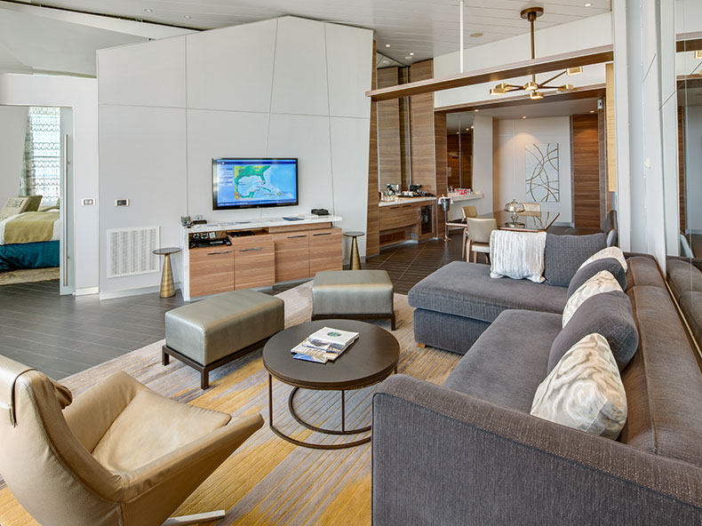 Allure of the Seas Owner's Panoramic Suite - 1 Bedroom