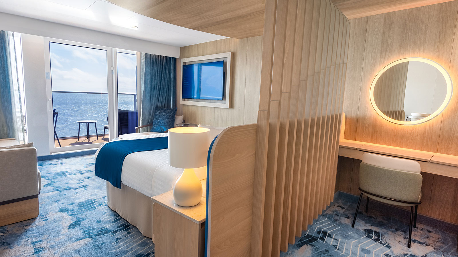 Hero of the Seas Junior Suite