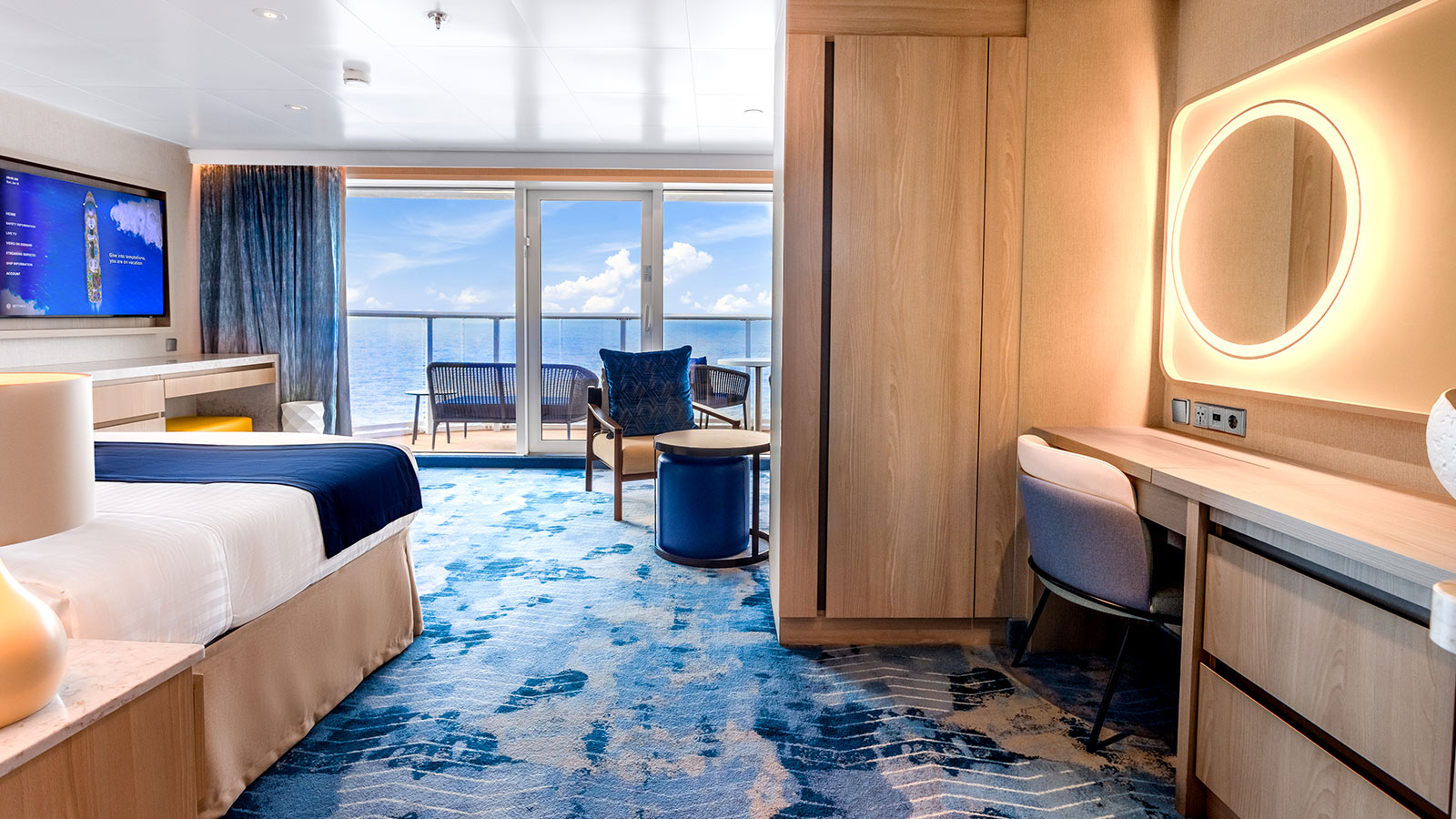 Hero of the Seas Sunset Suite