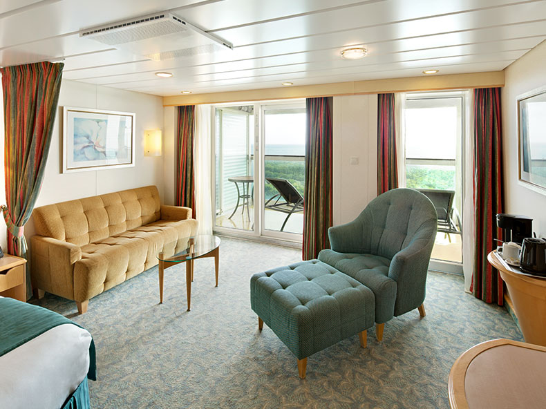 Liberty of the Seas Sunset Junior Suite
