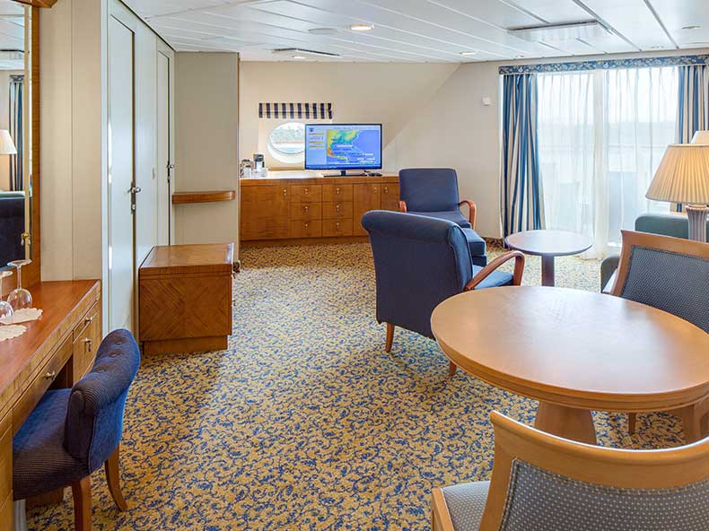 Serenade of the Seas Owner's Suite - 2 Bedroom