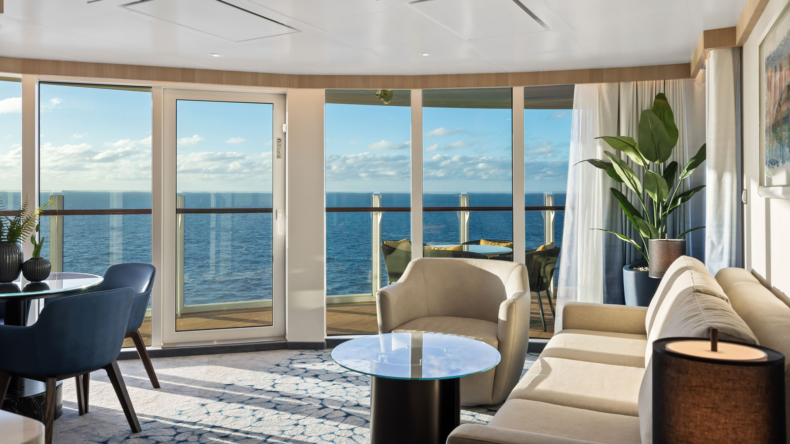 Wonder of the Seas AquaTheater Suite with Large Balcony - 2 Bedrooms