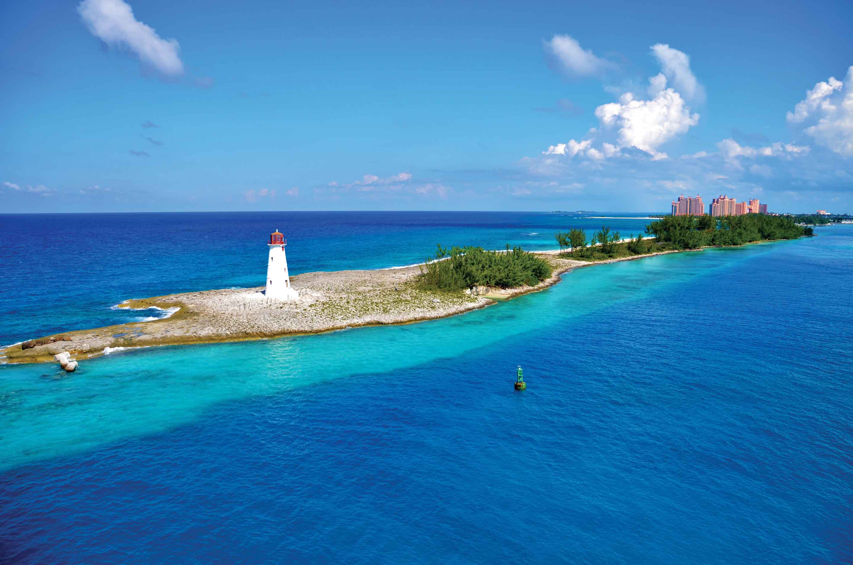 Faro de Paradise Island en Nassau, las Bahamas