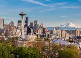 seattle downtown skyline mt rainier washington