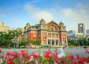 nakanoshima osaka central public hall japan