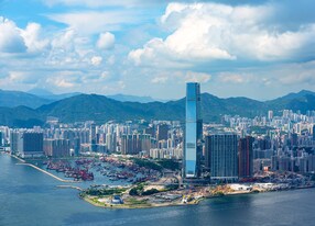 sky100 skyline hong kong