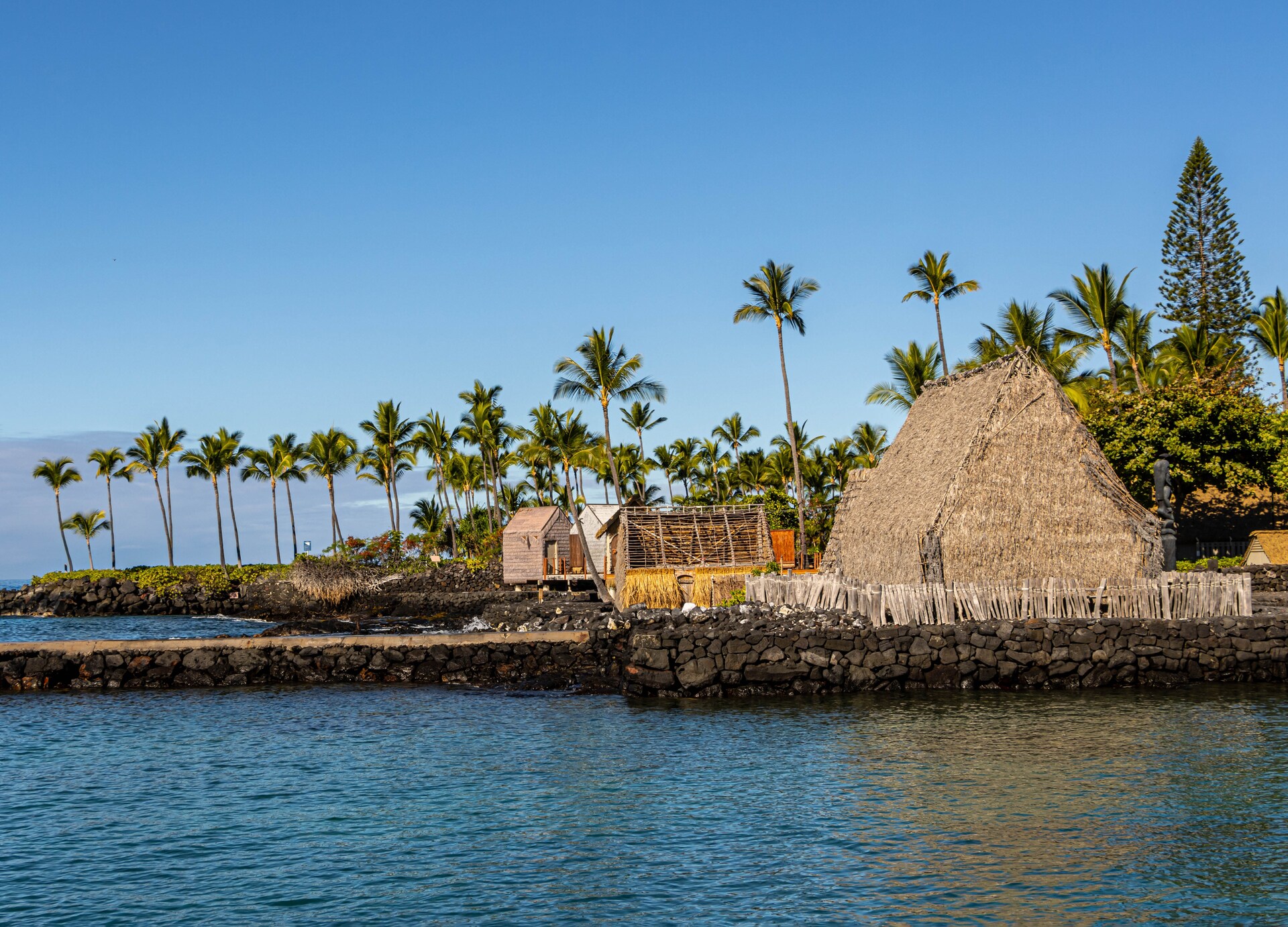 ahu ena heiau kamakahonu national historic landmark kailua kona hawaii
