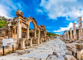 ephesus ancient city turkey middle east