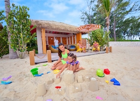 RBC PI GSanchez D CAM ChillBeach SpaciousBeachCabanas RT