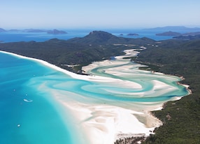 aerial photo of whitehaven beach whitsundays