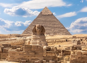 sphinx pyramid chephren egypt