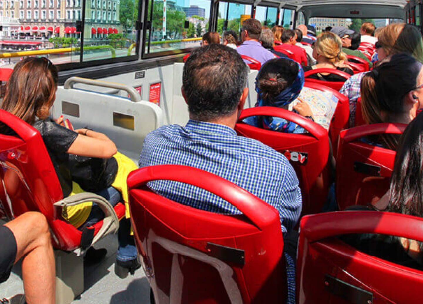 Rome’s buses offer scenic city views, flexible sightseeing, and glimpses of everyday life despite traffic. - Rome, Italy