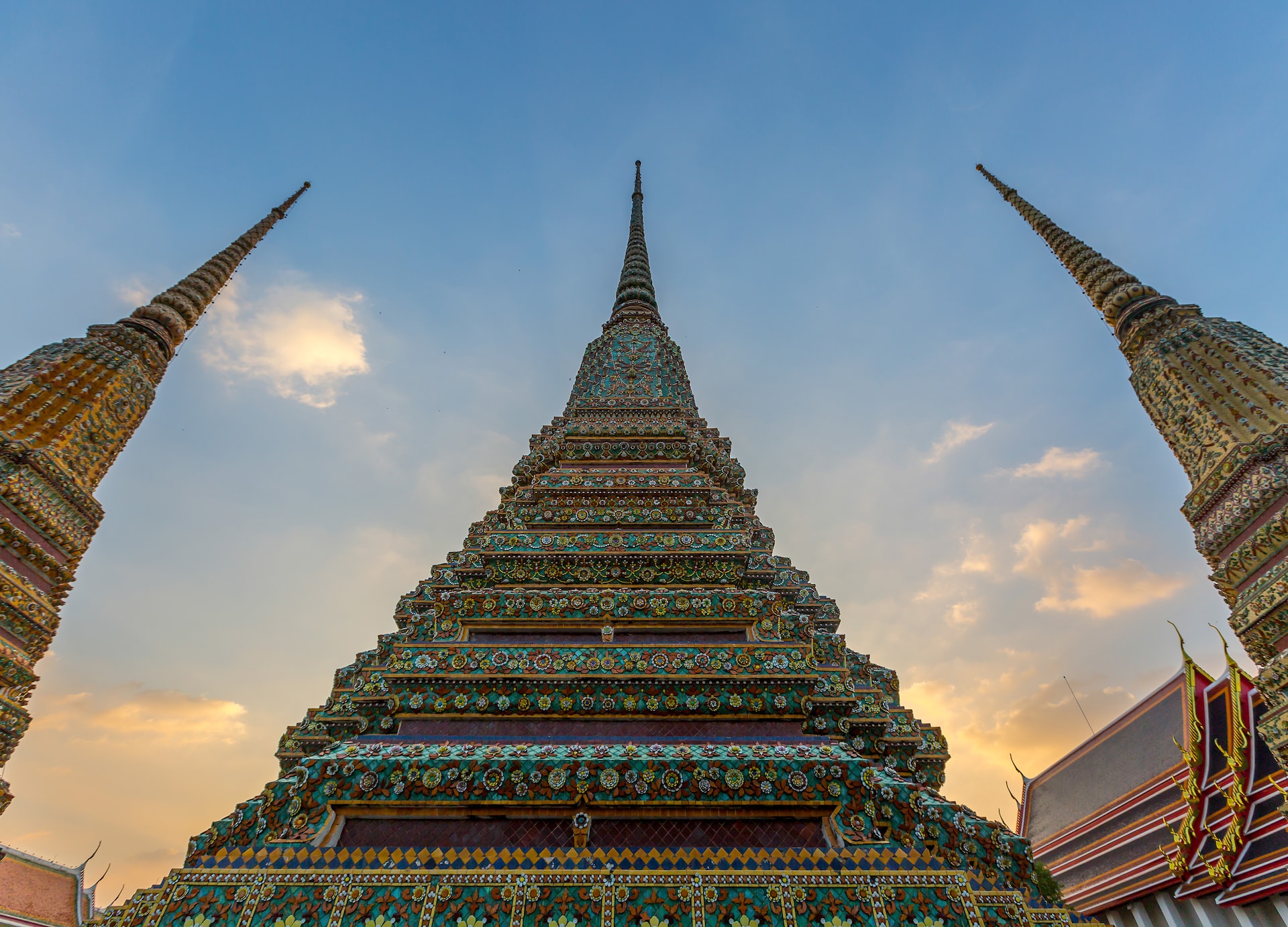 temple sunset bangkok