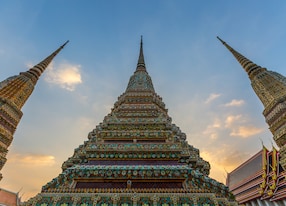 temple sunset bangkok