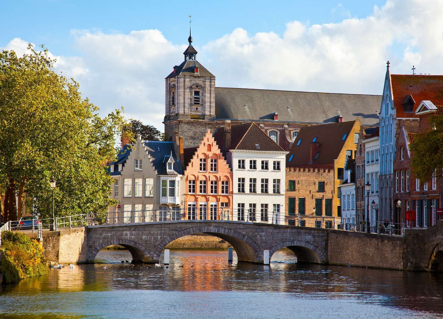Discover Bruges on foot with a guided tour through medieval squares and historic landmarks. - Bruges, Belgium
