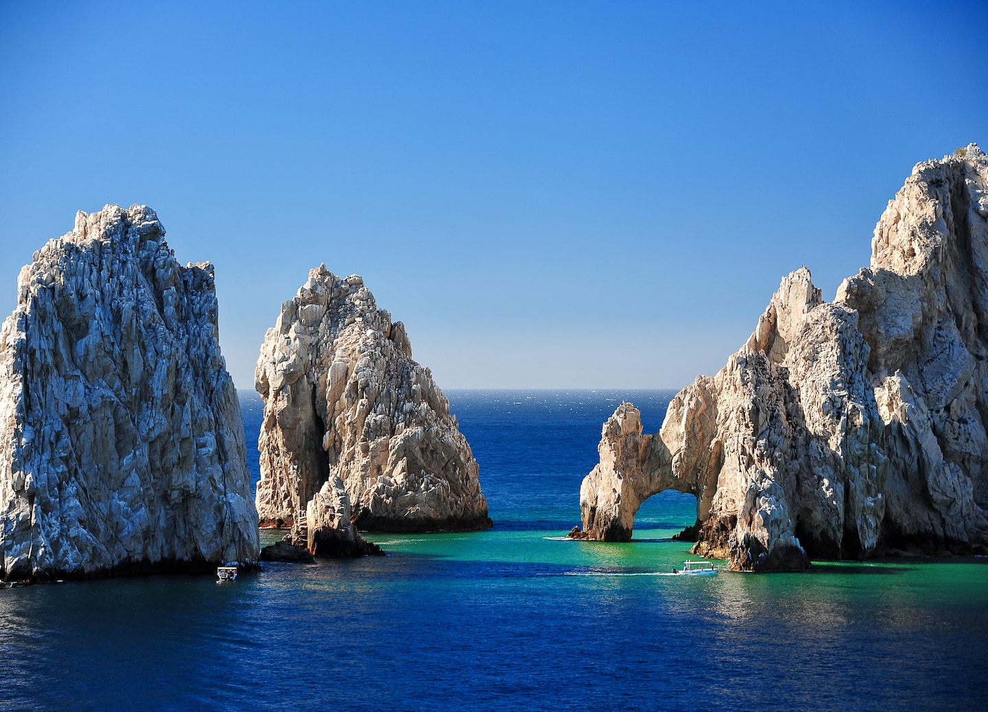 Discover Cabo’s highlights by sea and land with sightseeing, shopping, tequila tasting, and local flavors. - Cabo San Lucas, Mexico