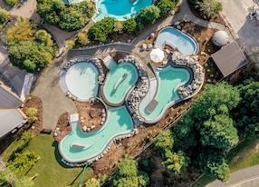 Hammer Springs Pools