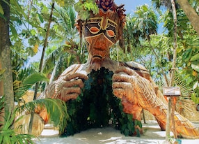 Picture Yourself Tulum Tour with a Professional Photographer and Lunch Break Ven A La Luz
