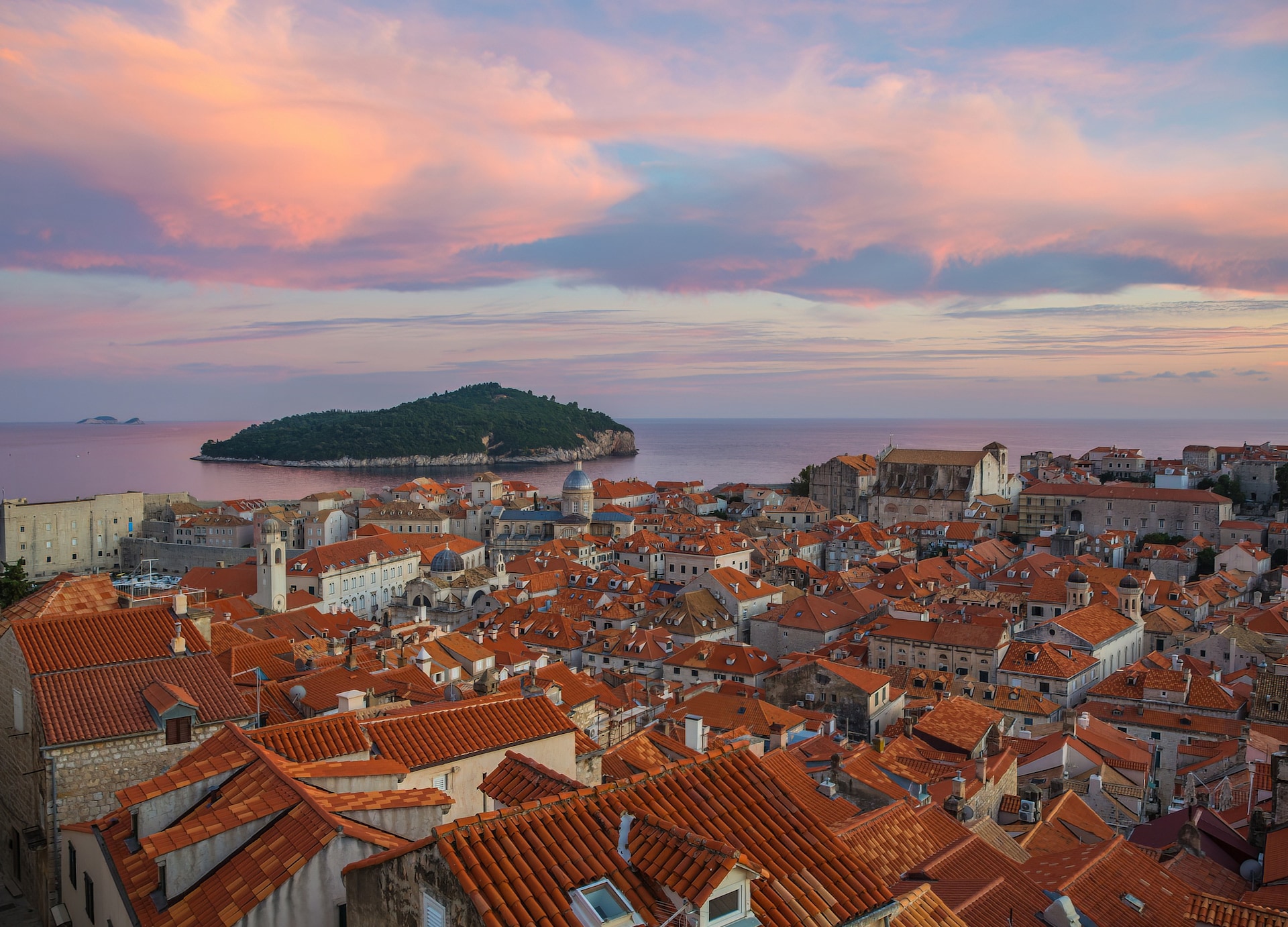 Wanabbe Croatian Insider Tour of Dubrovnik city at sunset