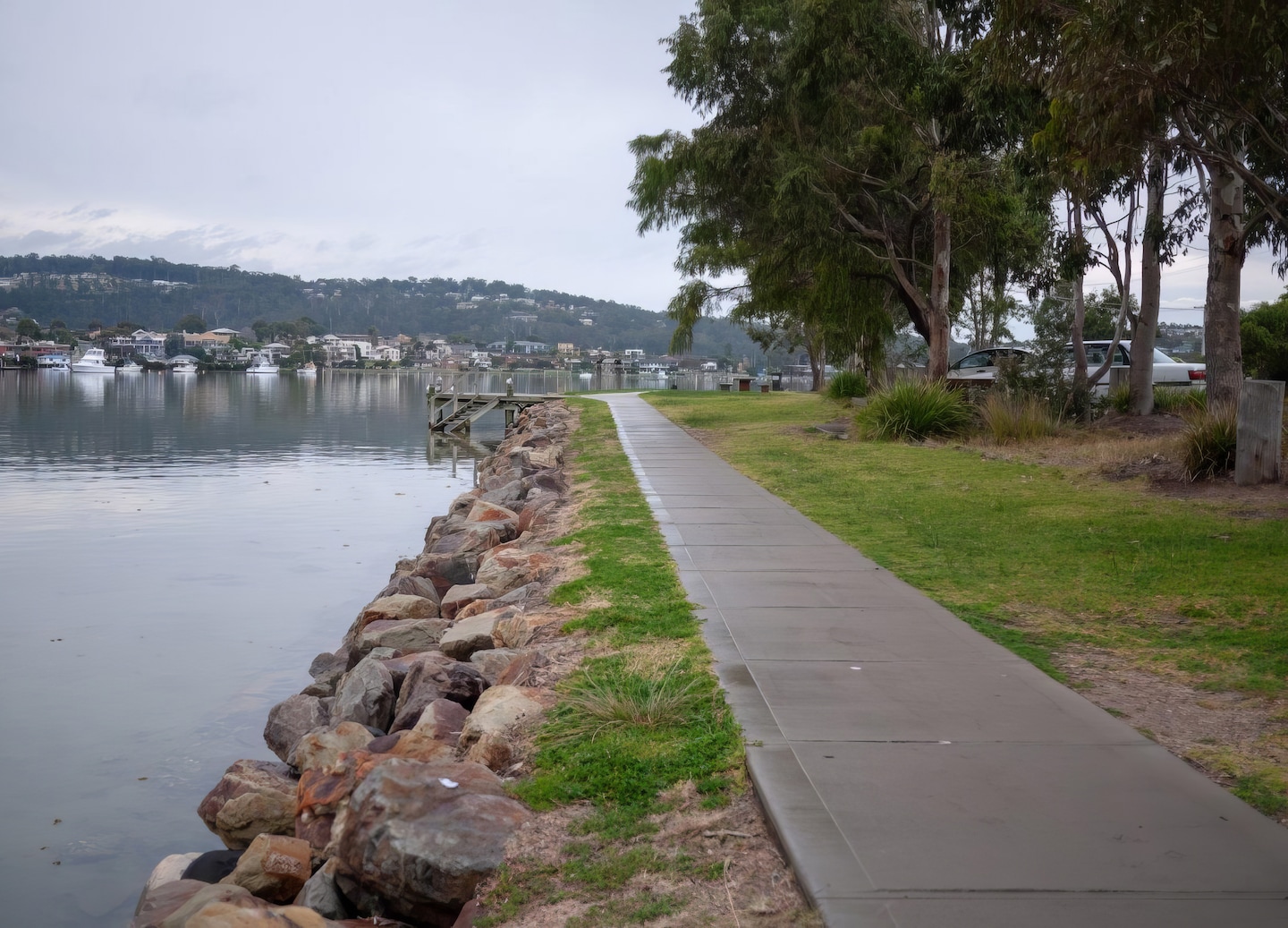 Stroll Merimbula’s shops and cafés, then enjoy scenic views over Twofold Bay. - Eden, Australia