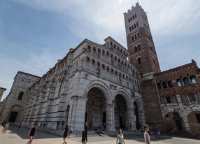 lucca square