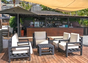 Maroa Beach Club Bar