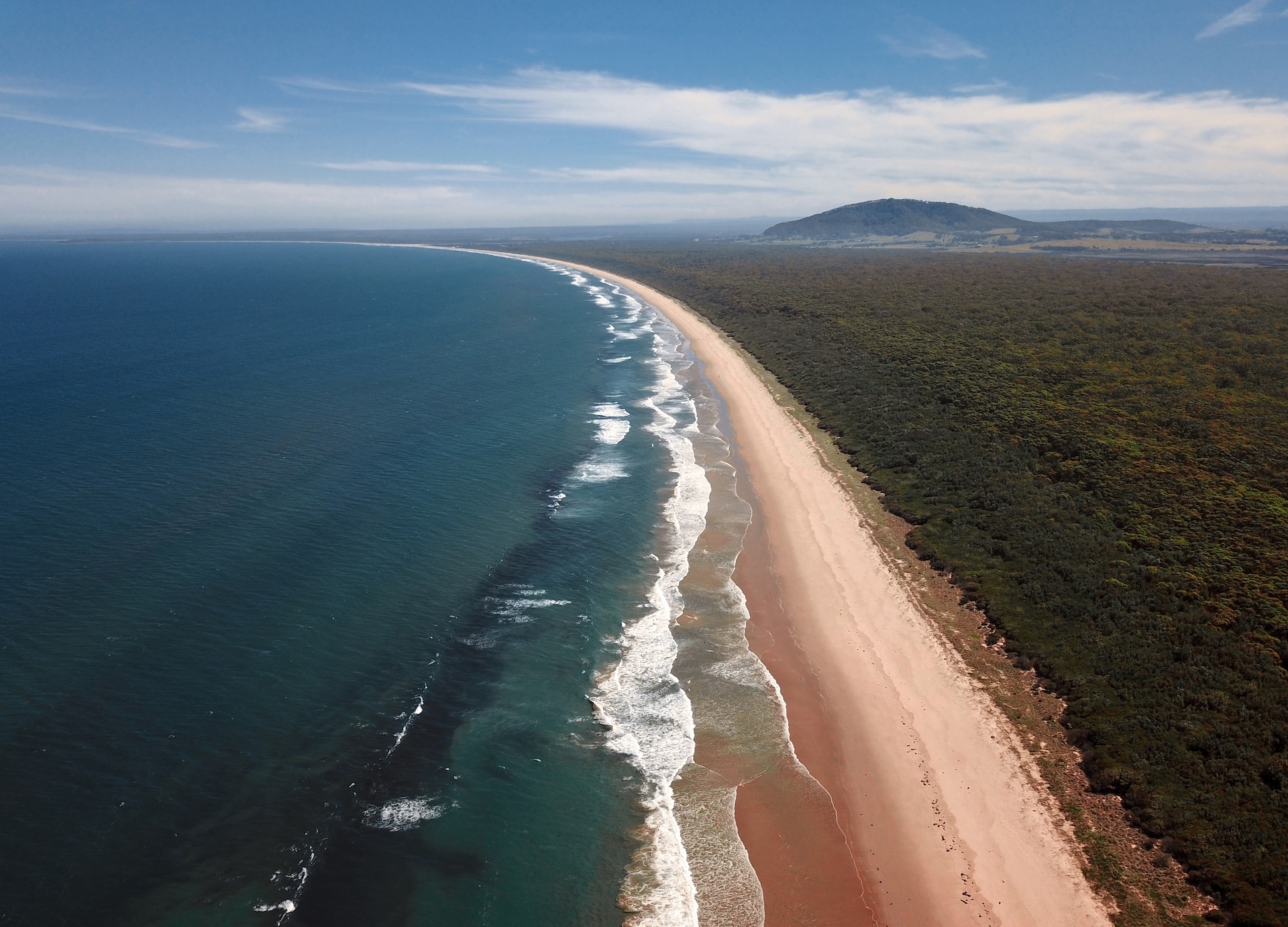 seven mile beach tasmania coastline