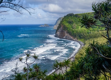 gorgeous view overlooking pololu valley beach on a windy day big island hawaii usa