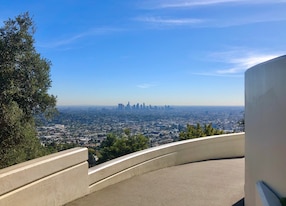 los angeles highlights with airport transfer LAX griffith observatory overlooking downtown