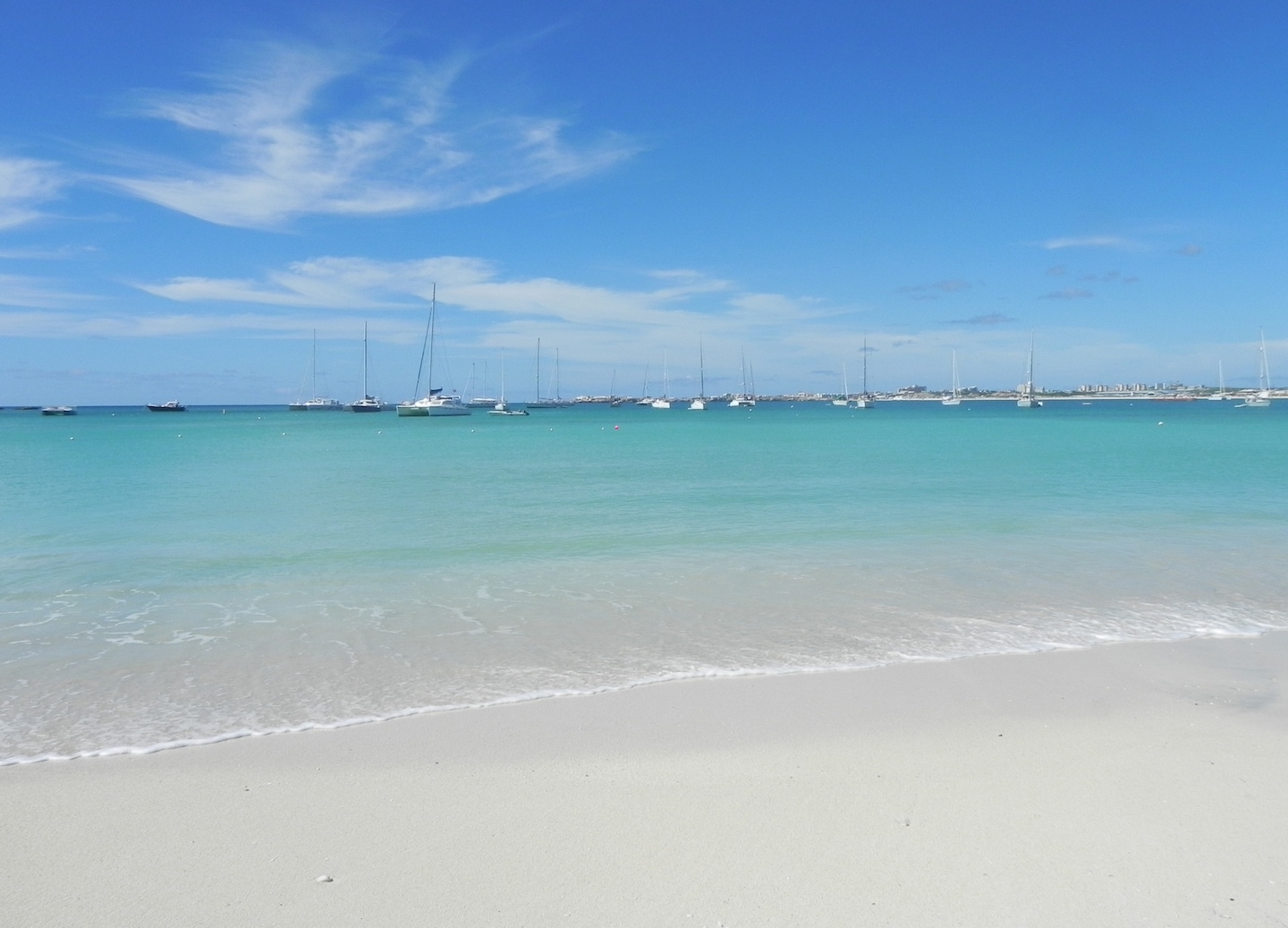 Relax at Kim Sha Beach with cocktails, optional activities and open-air dining by the shore. - Philipsburg, St. Maarten