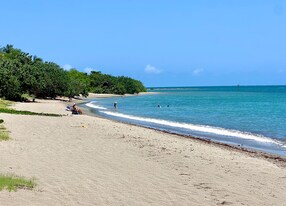 Ponce Beach Break Beach People Swimming