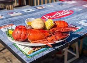 Learn to Crack a Lobstah The Maine Way Lobster