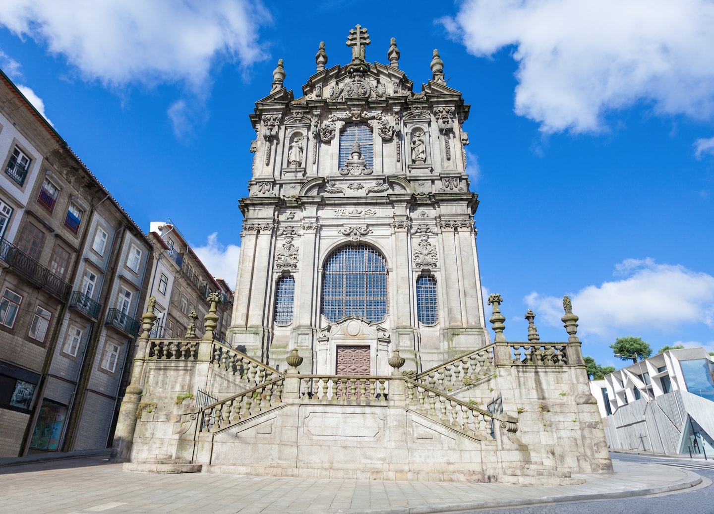 Clérigos Tower is an 18th-century baroque bell tower with 200+ steps and panoramic city views. - Porto, Portugal
