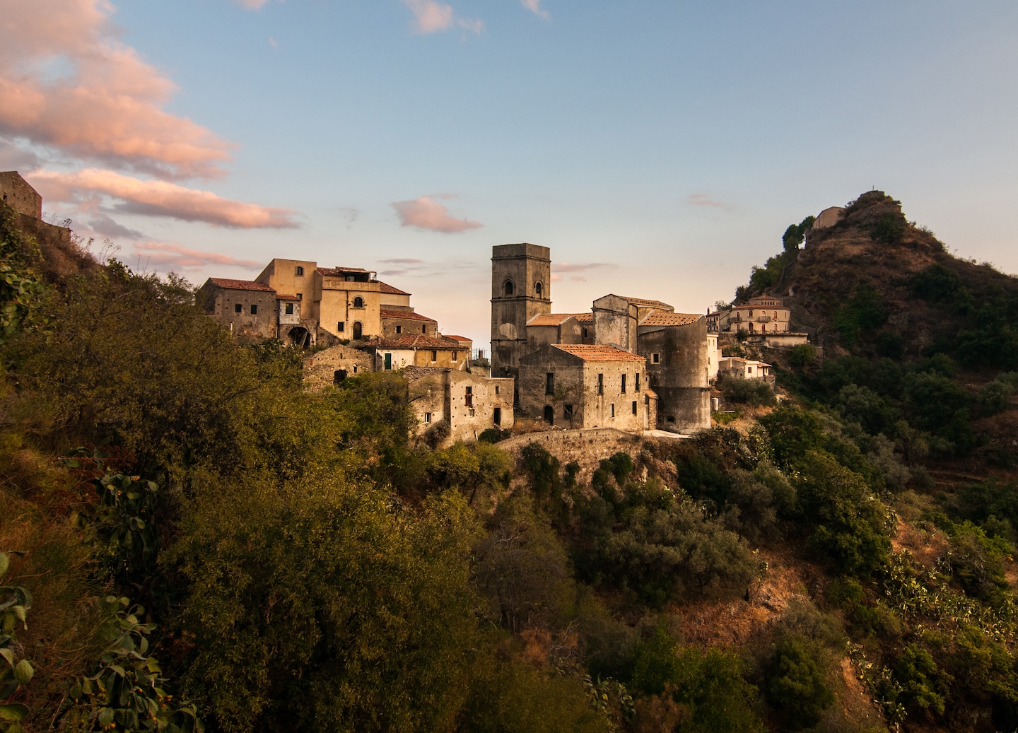 Winter in Sicily offers mild weather, festive charm and authentic local experiences without the crowds. - Sicily (Messina), Italy