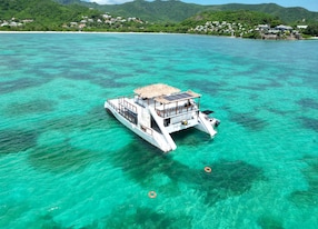 Kai Floating Bar with DJ Aerial