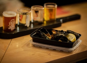 Music Island A Pub Session in Cape Bretton Oysters Beer Flight